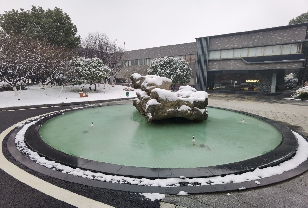 雪落時(shí)分，溫暖如初。